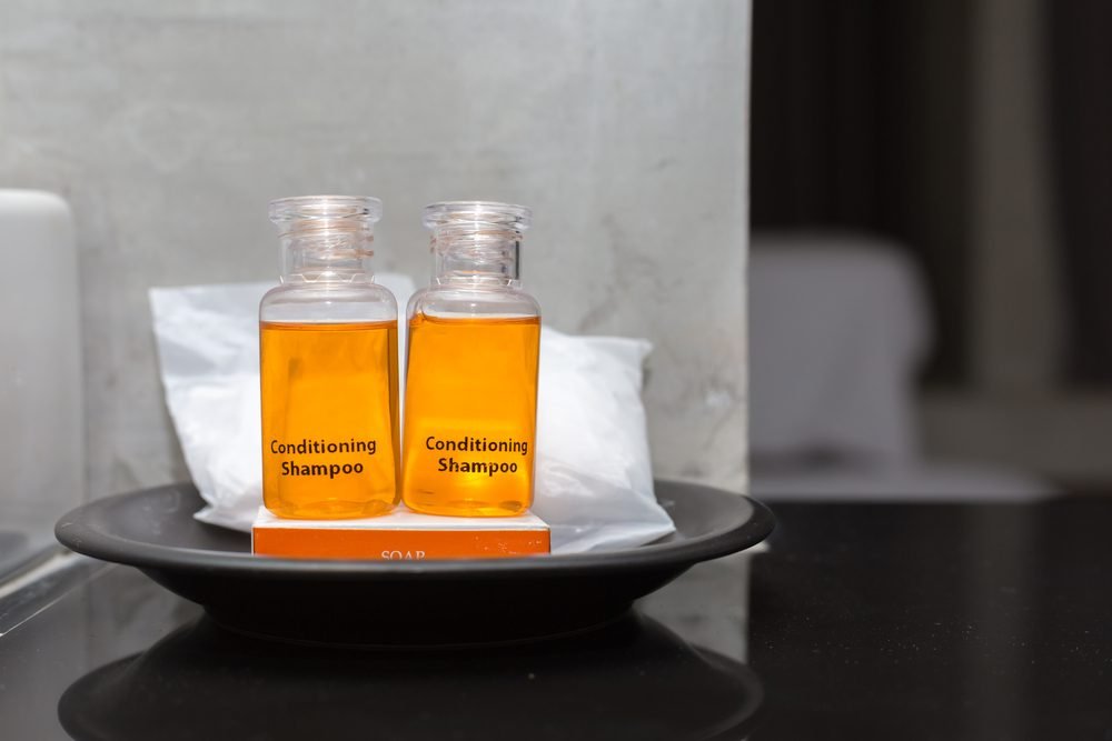 4 Hotel Room Items You Can Keep – 6 You Must Leave Behind