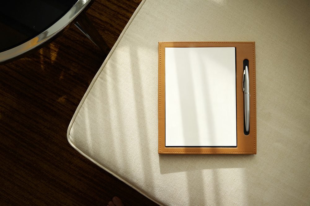 4 Hotel Room Items You Can Keep – 6 You Must Leave Behind