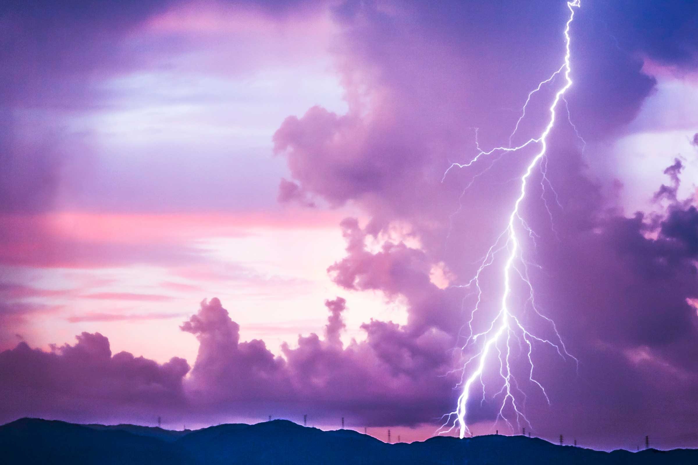 4 Reliable Ways to Forecast Weather Without an App