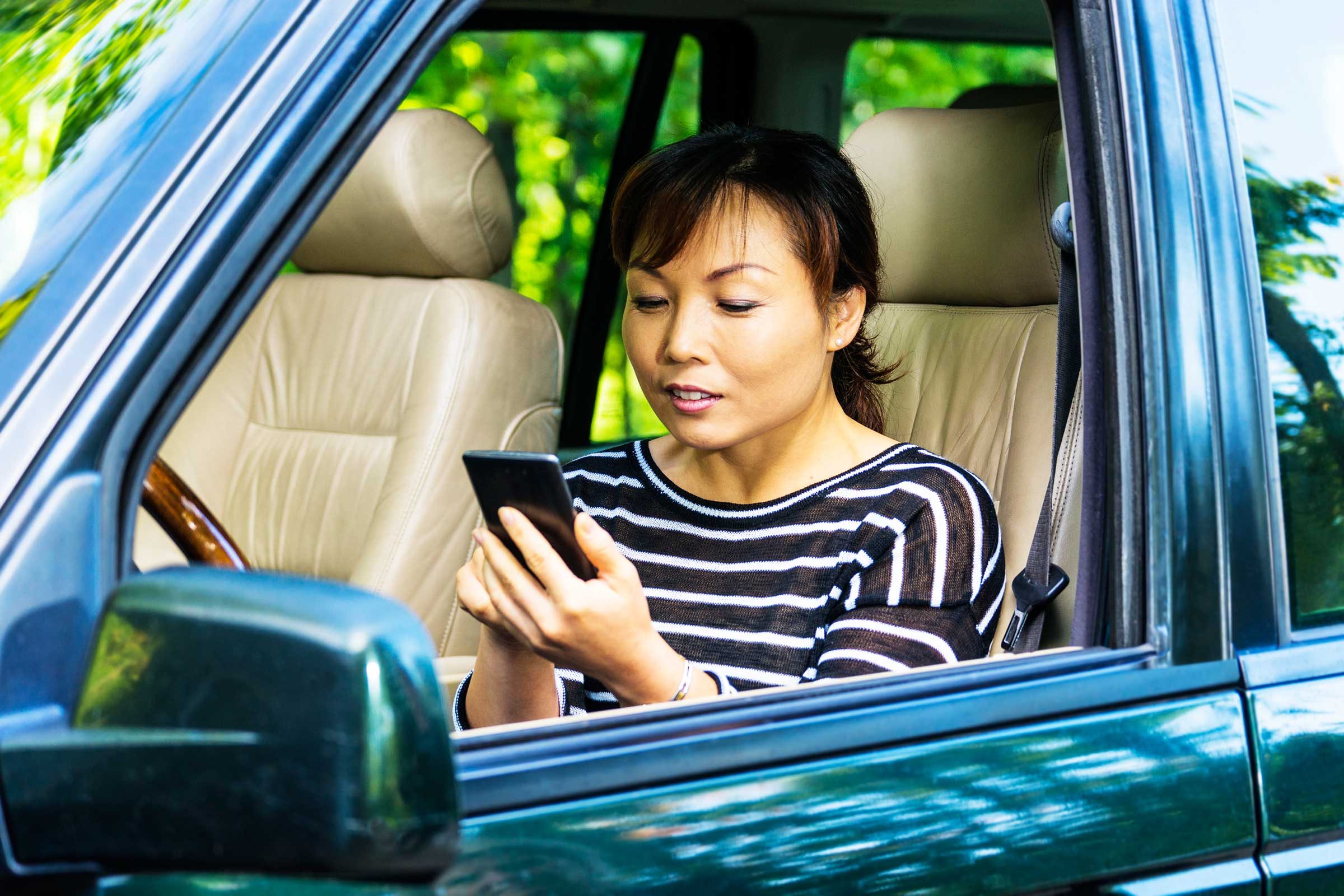 7 Proven Strategies to Stop Texting While Driving
