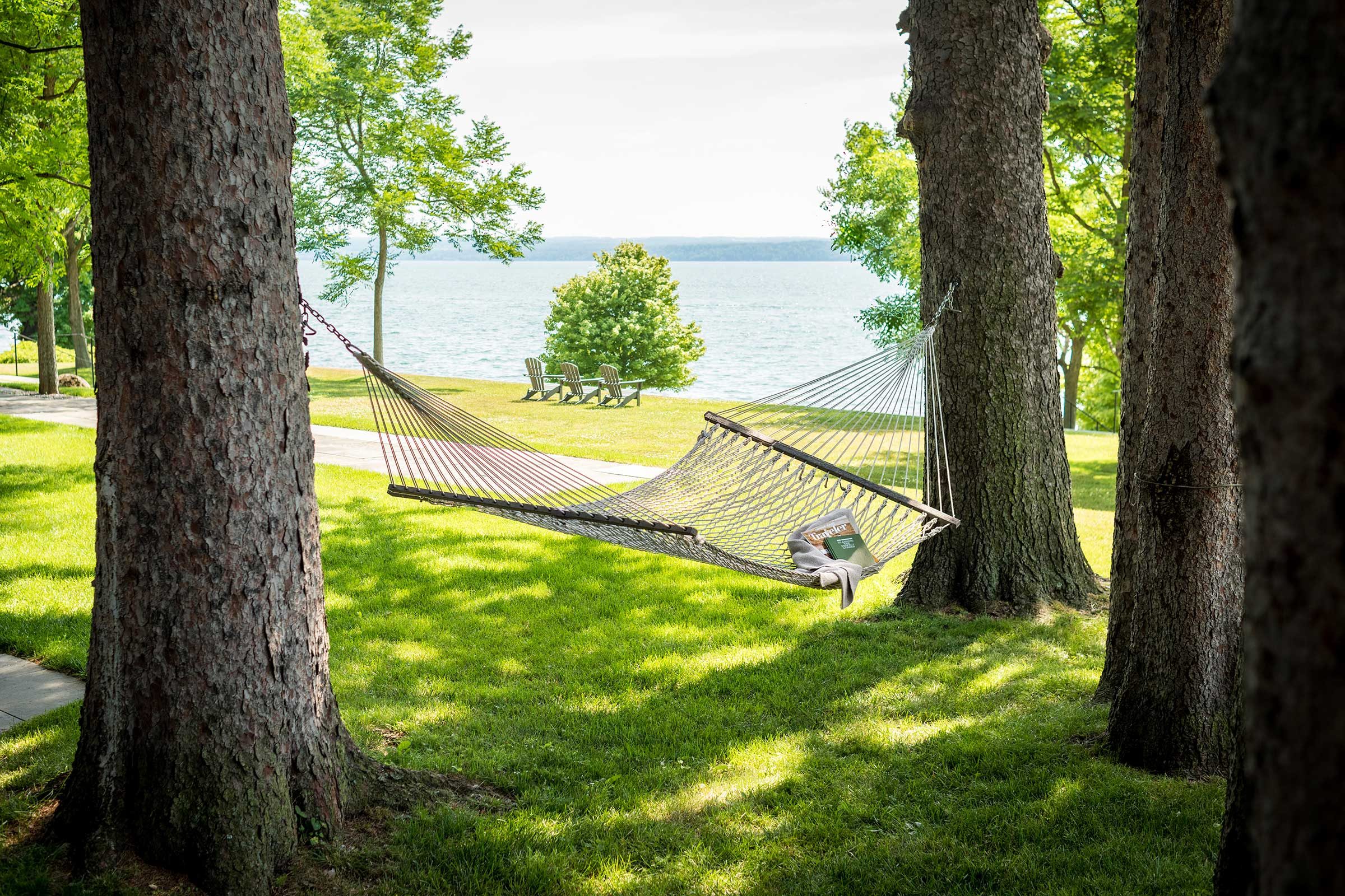 Top Romantic Small Town Honeymoon Spots Across the U.S.