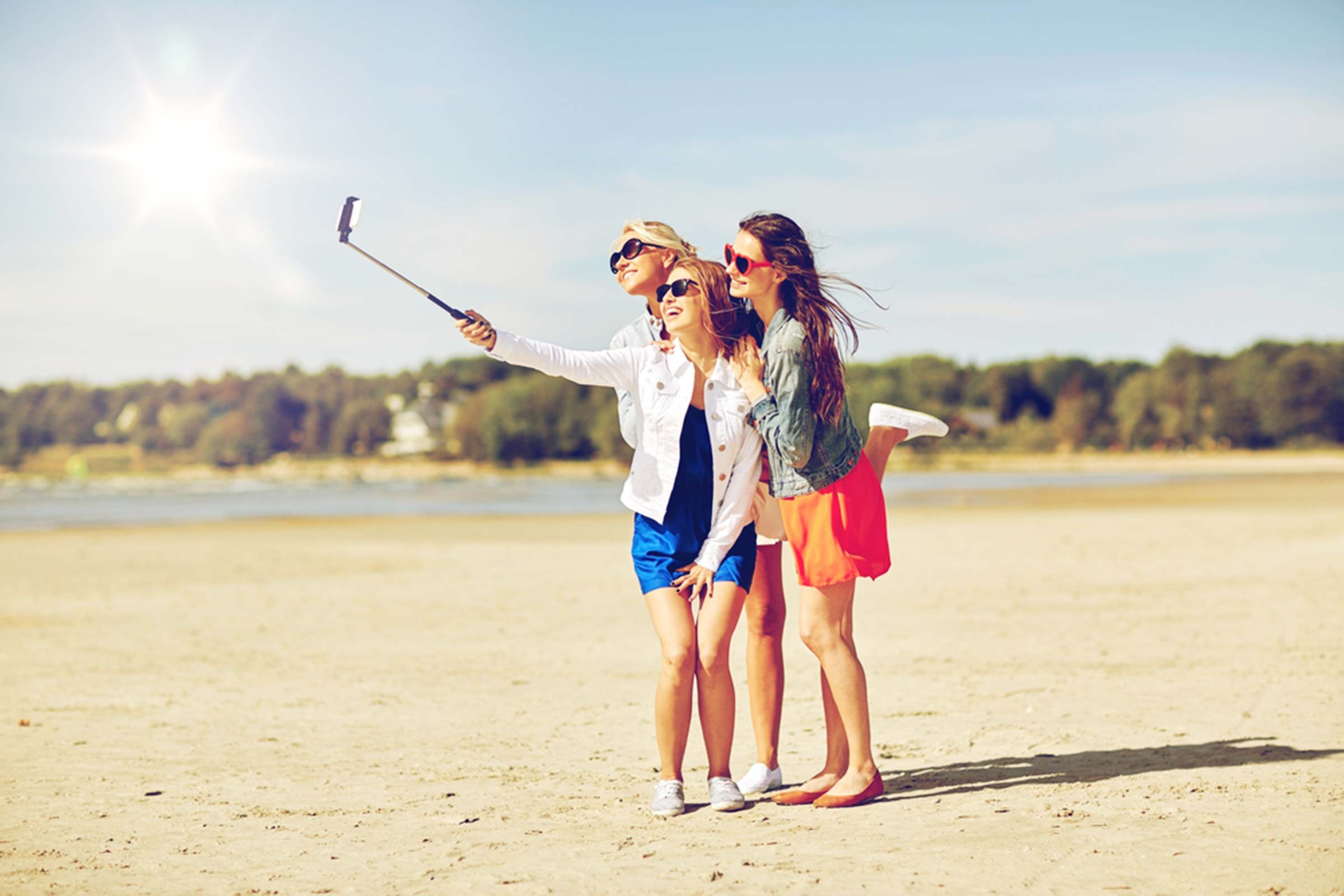 7 Simple, Effective Ways to Keep Your Smartphone Safe on the Beach