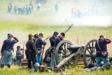10 Must-See Battle Re-enactments That Will Blow Your Mind
