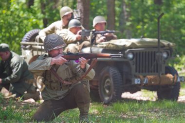 10 Must-See Battle Re-enactments That Will Blow Your Mind
