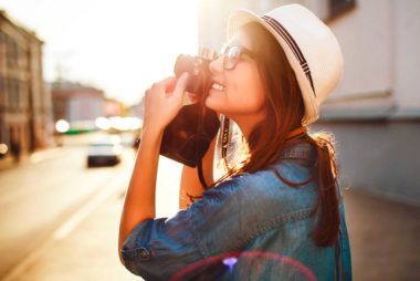 Earn Extra Income on Vacation: Proven Ways to Make Money While Traveling