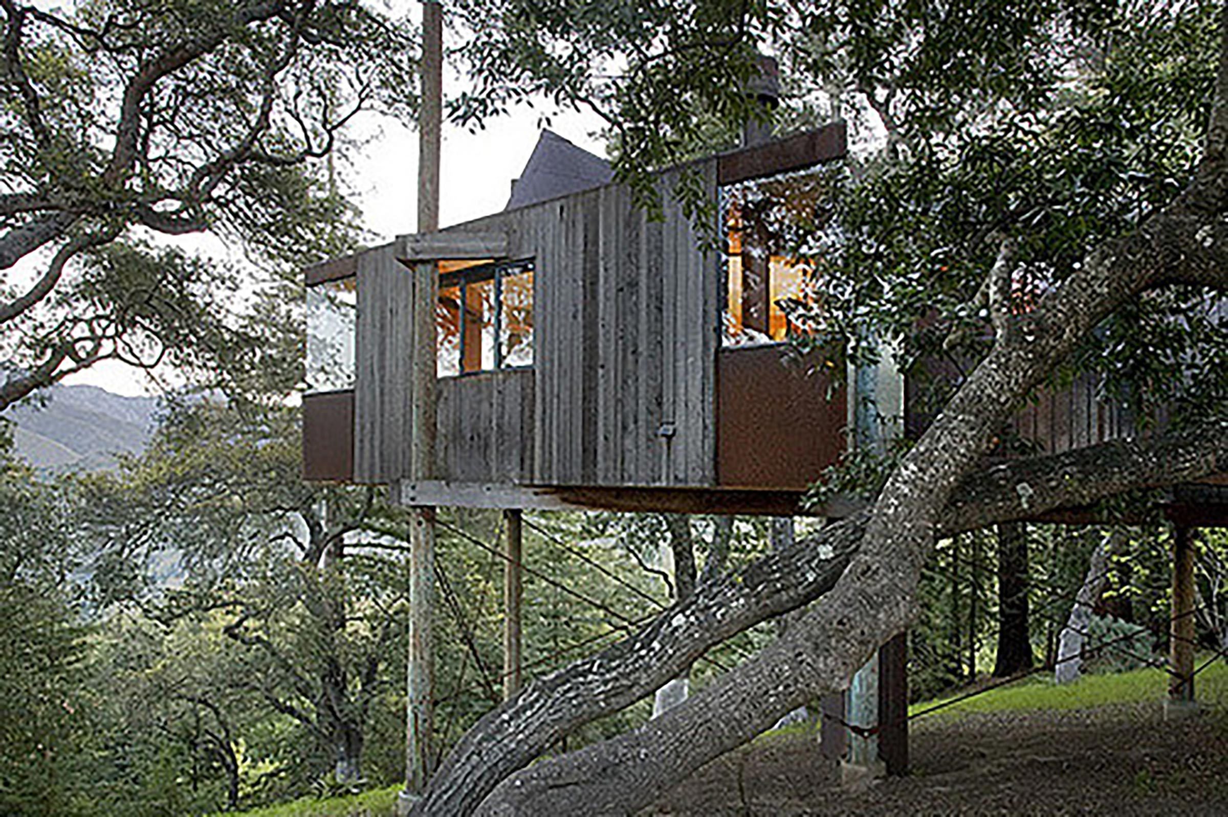Explore 9 Enchanting Treehouse Rentals for a Memorable Summer Getaway