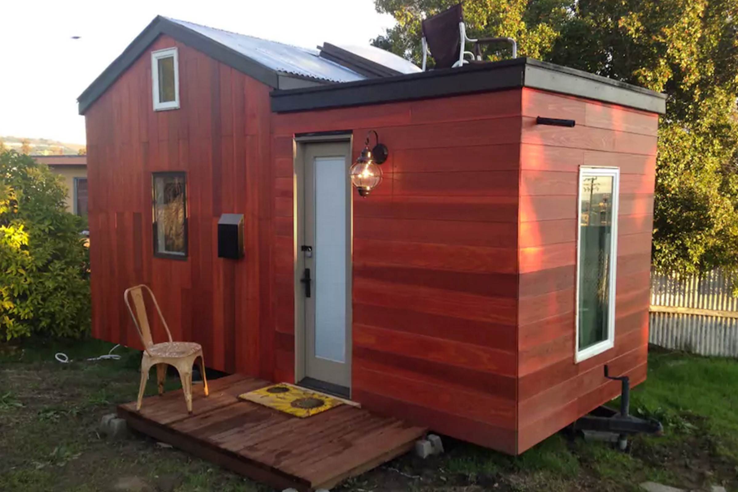 Explore 10 Charming Tiny Houses for Rent Nationwide