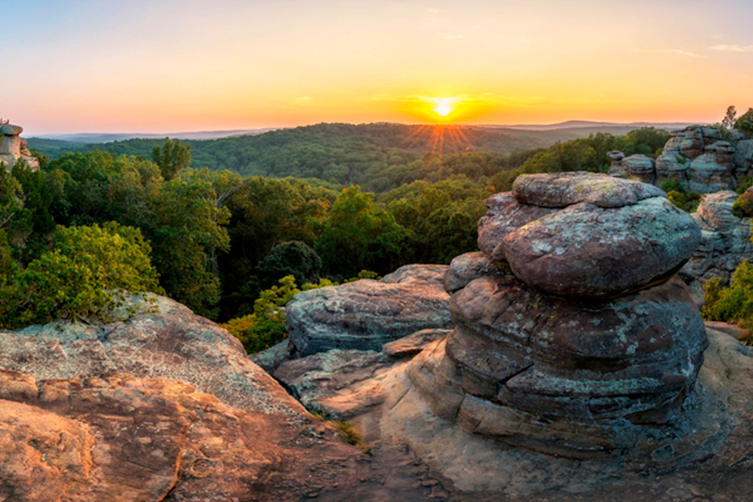 Top 10 Prime Locations to View the August 21 Total Solar Eclipse