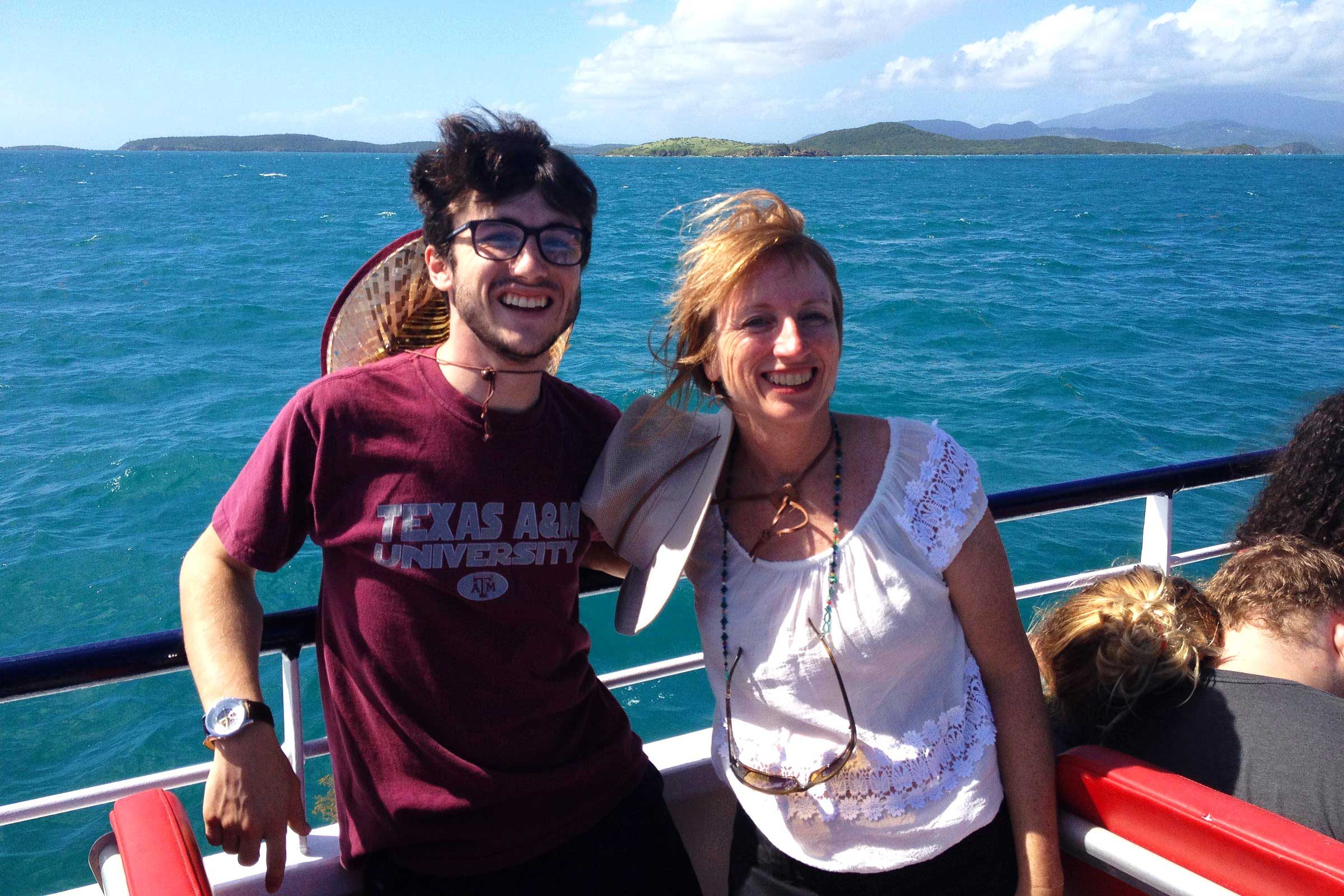 10 Must-Have Beach Essentials Every Parent Needs for a Safe, Fun Day