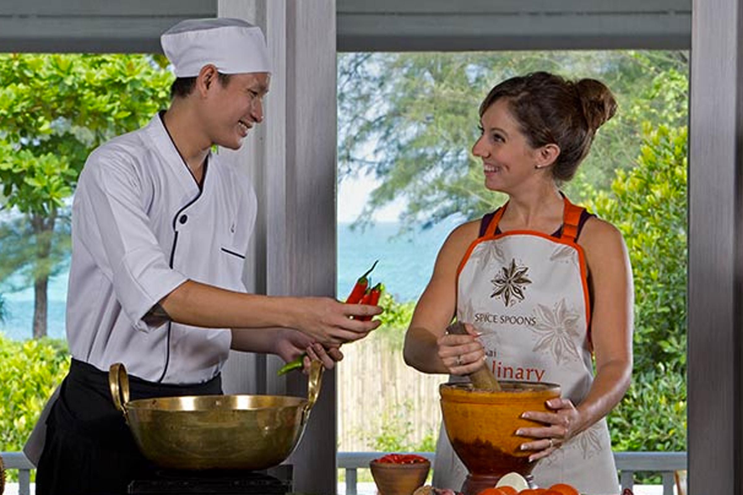 8 Must‑Try Cooking School Getaways for Food Lovers