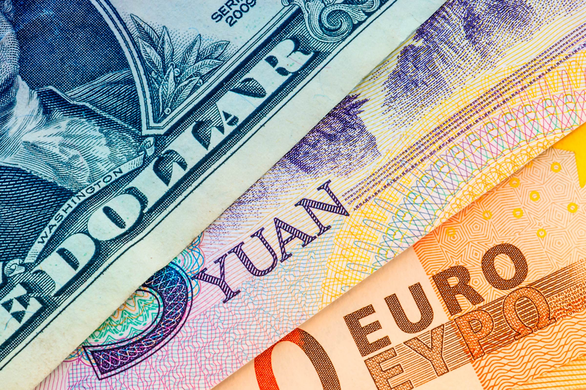 8 Secrets to a Romantic Second Honeymoon on a Budget