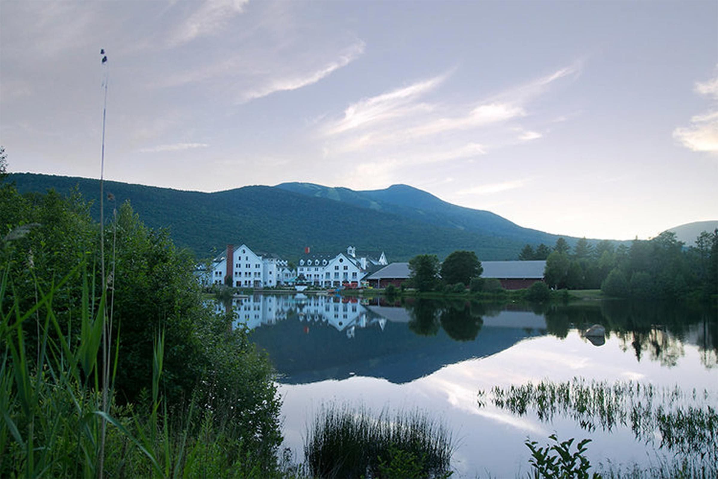 Top 10 Passport-Free Babymoon Getaways: Relax & Celebrate Without Extra Paperwork