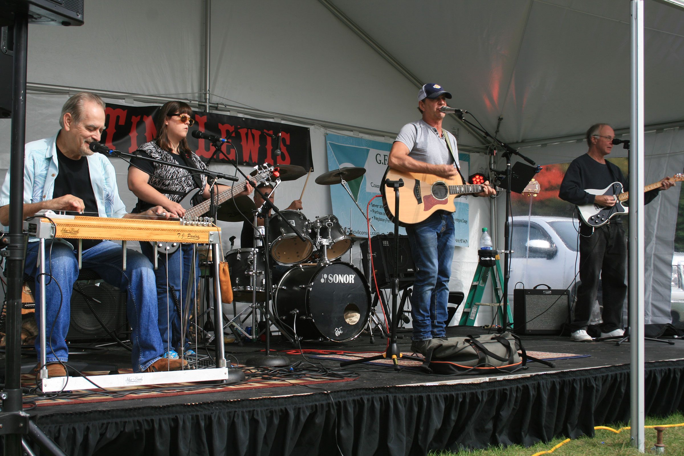 Discover 8 Authentic Small‑Town Oktoberfests That Transport You to Germany