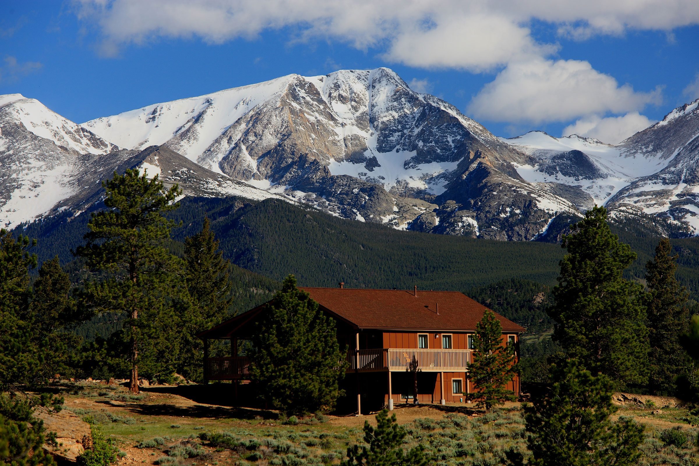 Discover the Hidden Family Gem: YMCA of the Rockies – A Secret Vacation Destination