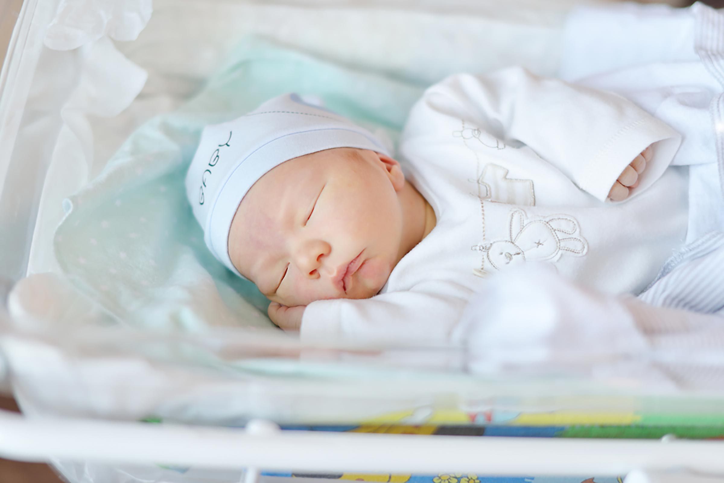 13 Hidden Hotel Room Hazards That Endanger Your Children