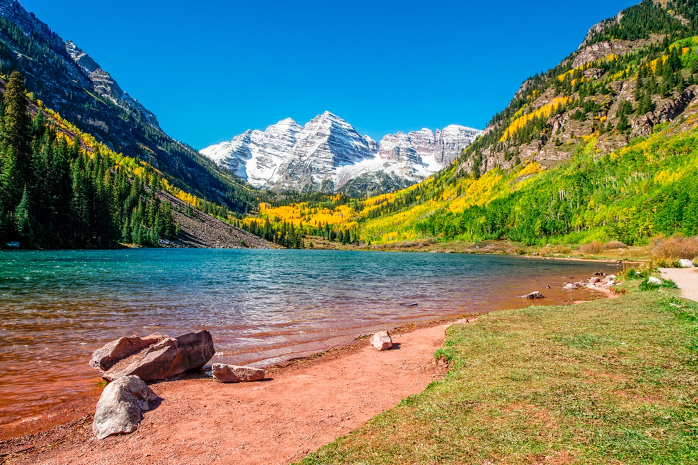 Discover the 10 Happiest States in America—Is Your State Among Them?