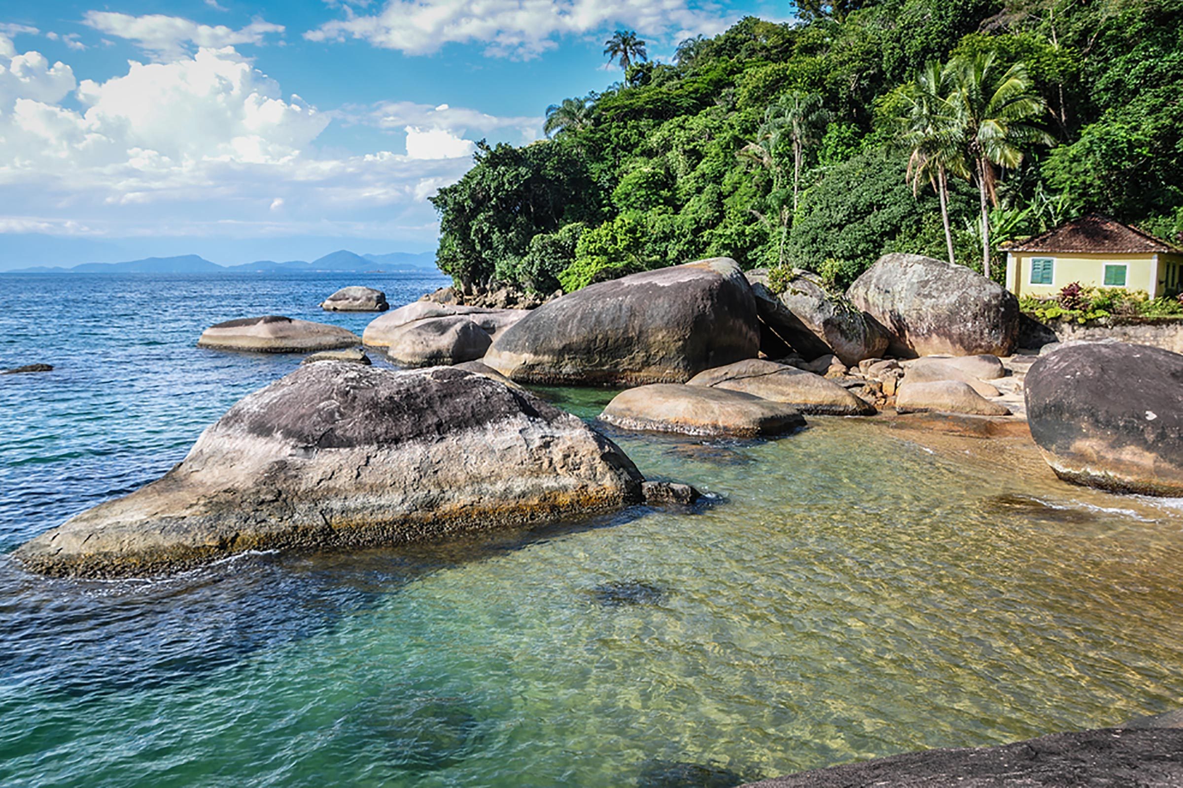 Top 8 Sunny Islands to Book for Christmas, Including Private Island Retreats