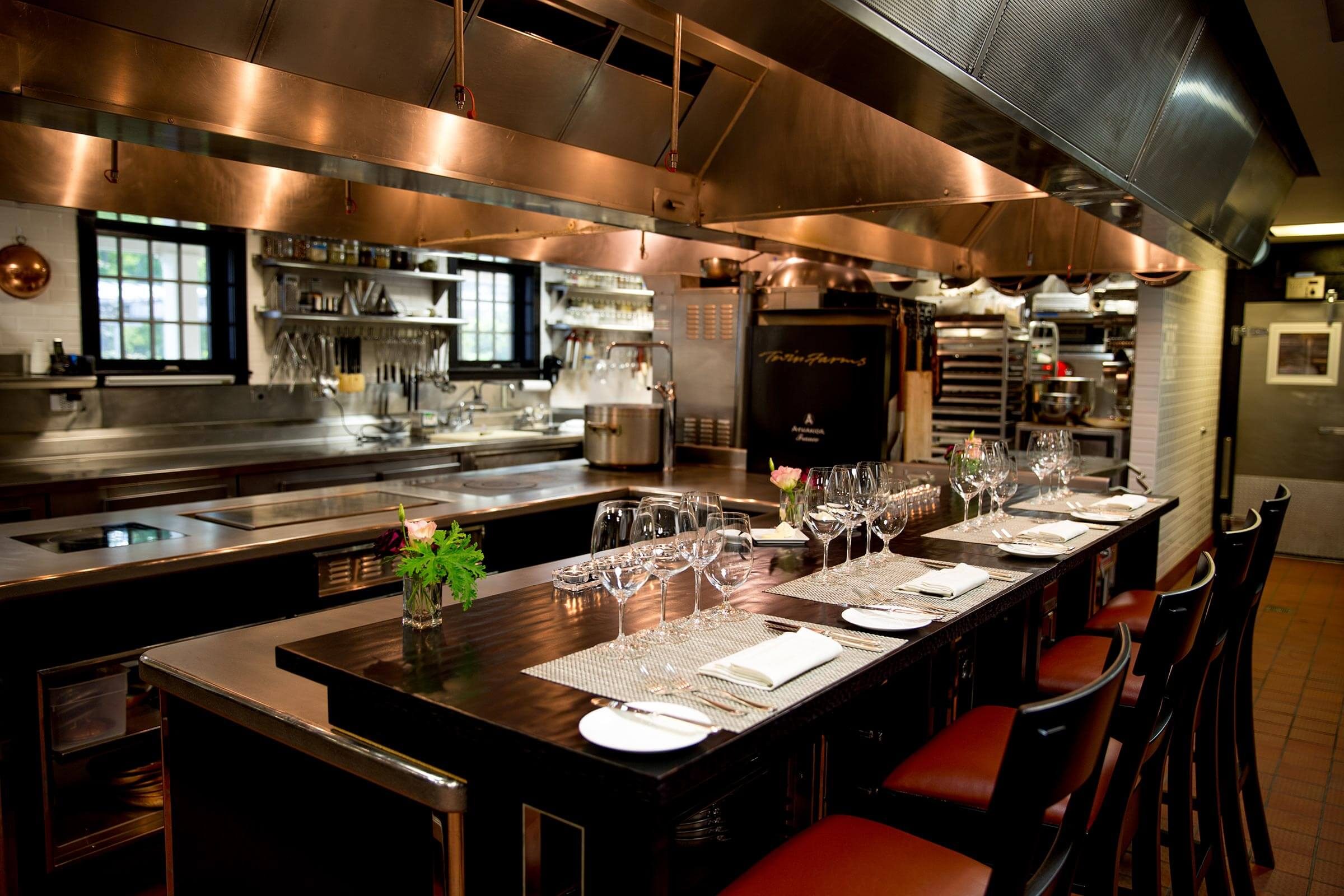 7 Romantic Cooking Classes for Couples – Perfect Pairing Experiences