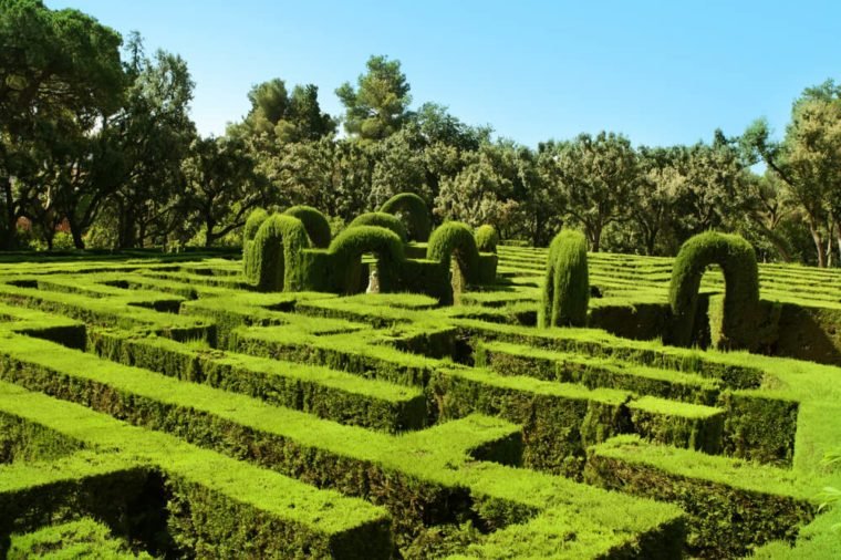 Explore 9 Unforgettable Mazes Around the World