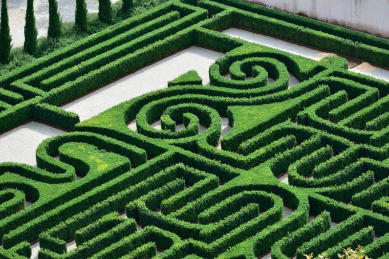 Explore 9 Unforgettable Mazes Around the World