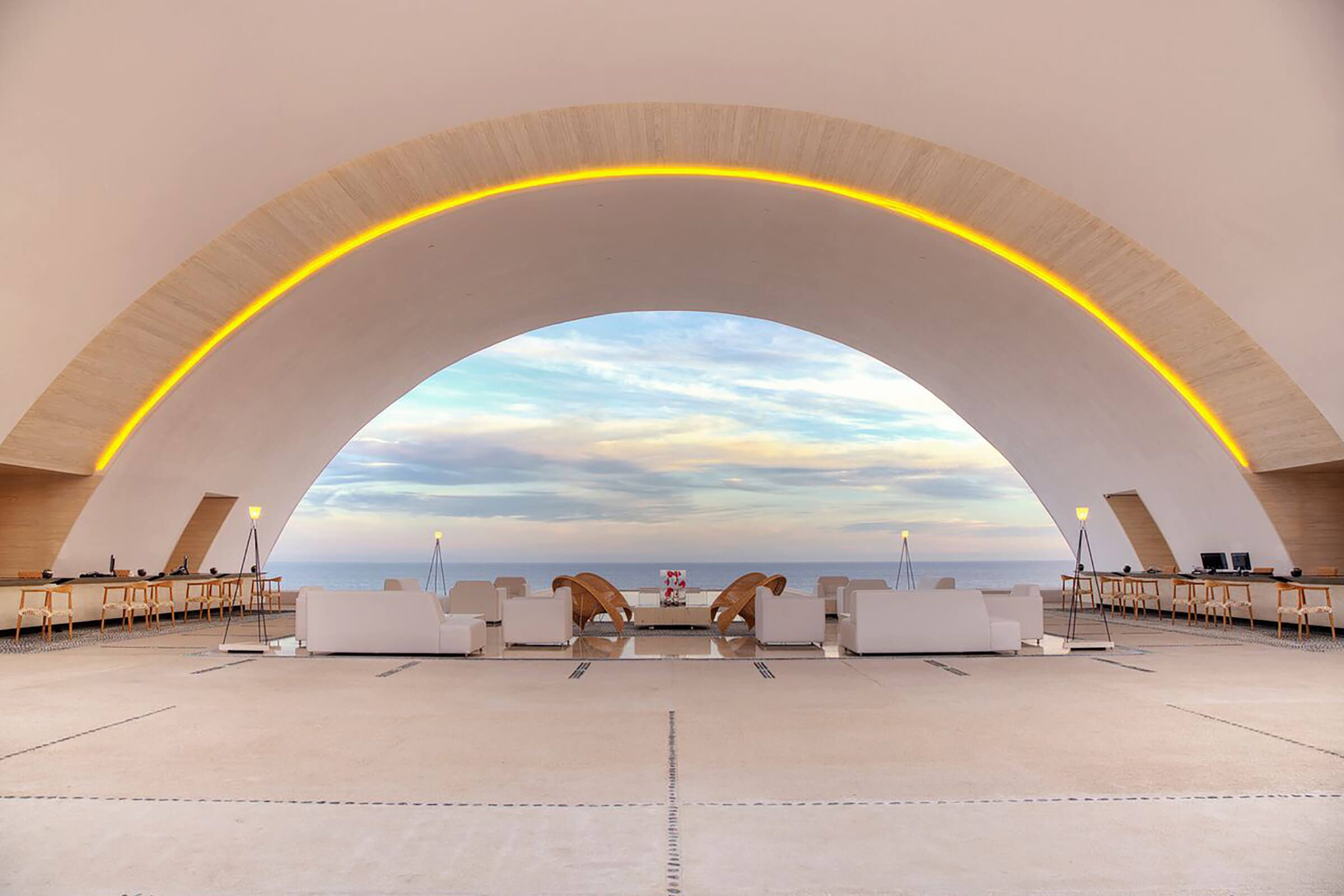 12 Most Stunning Hotel Entrances Around the World