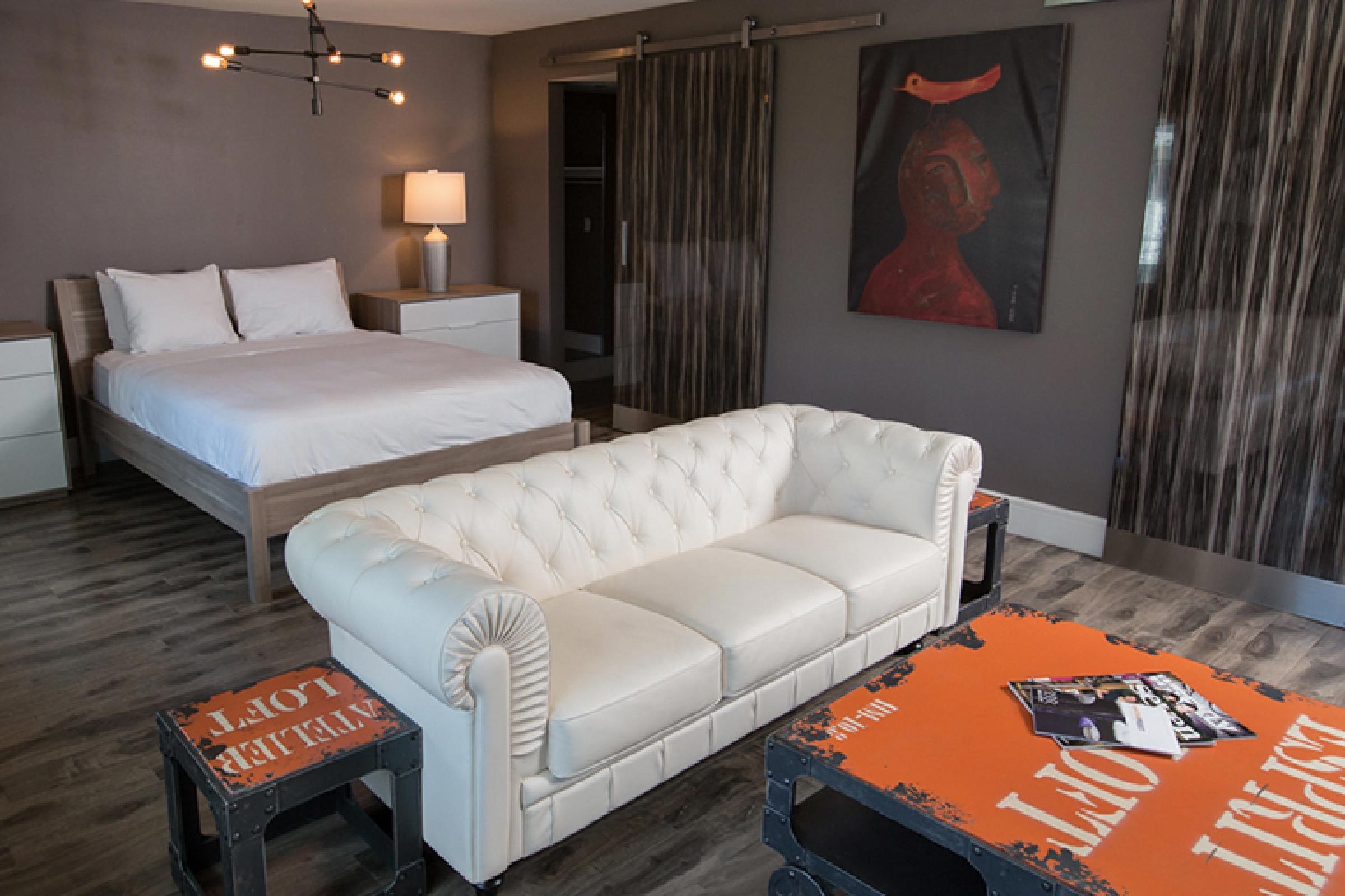 Top 17 Classic Retro Hotels Across America