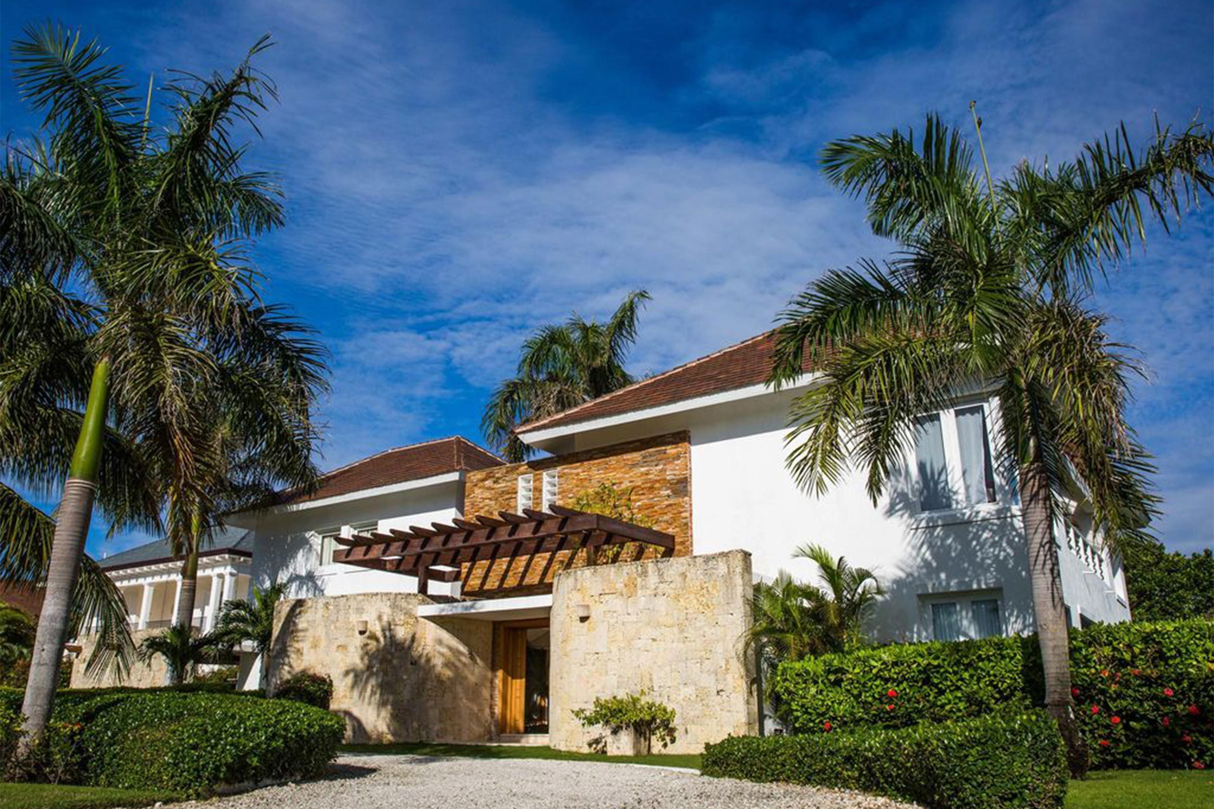 Explore 20 Stunning Global Homes Available for Rent