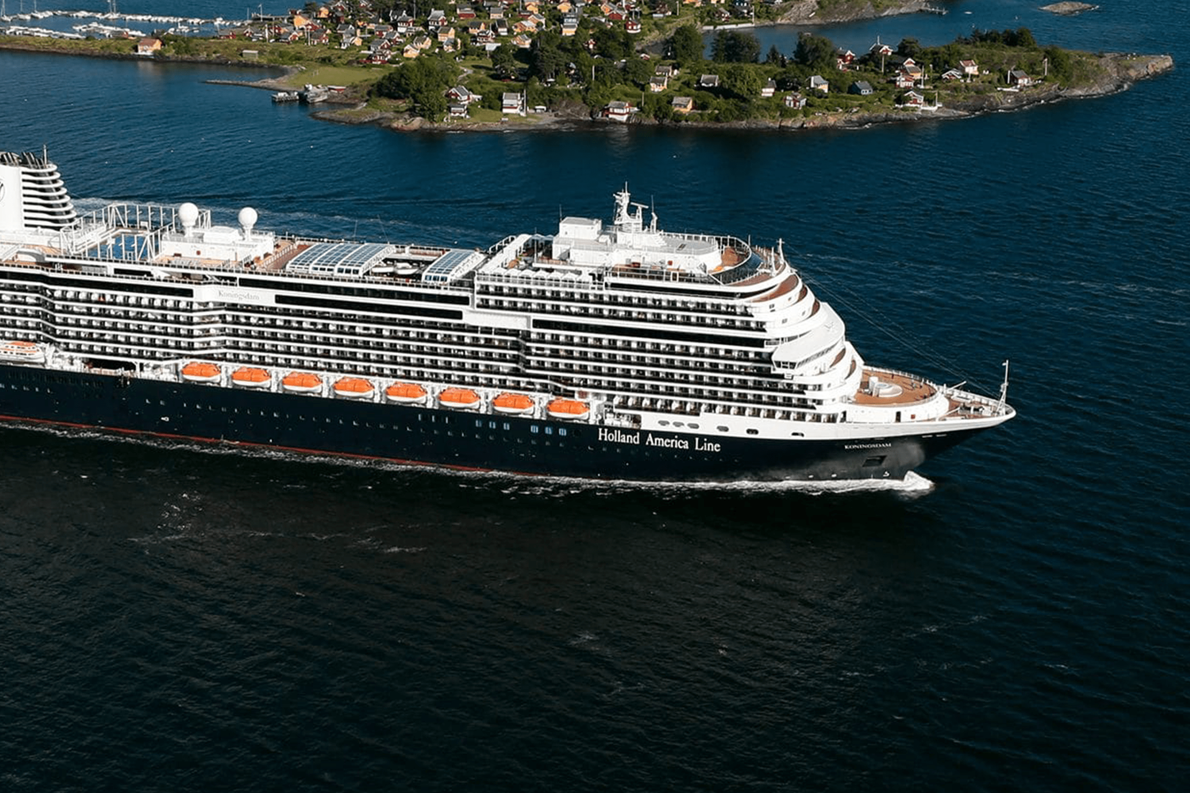 Find Your Ideal Cruise: Top Selections for Every Month