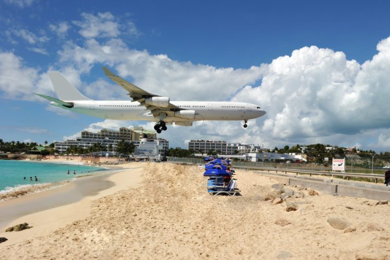 Top Stunning Airport Landings Around the Globe