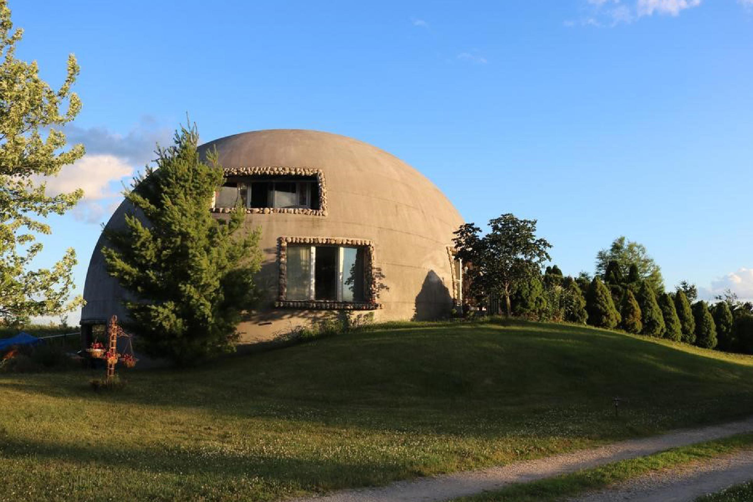 50 Must-Visit Overnight Stays: From Historic B&Bs to Luxury Retreats