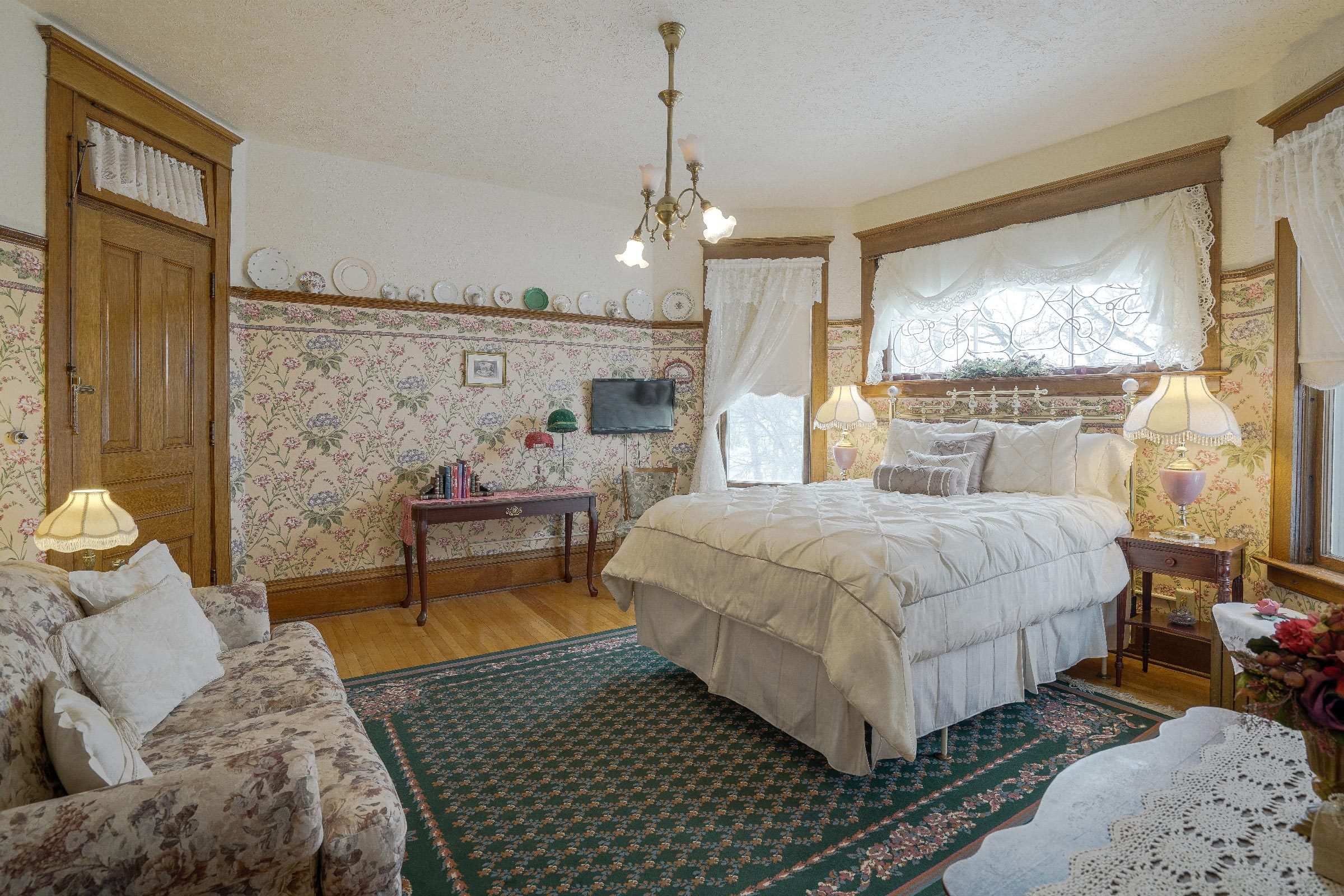 50 Must-Visit Overnight Stays: From Historic B&Bs to Luxury Retreats