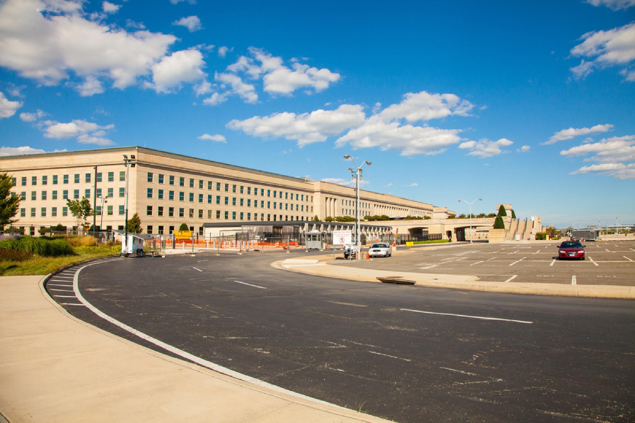 Explore 14 Insightful Facts About the Pentagon – History, Structure, and Surprising Details