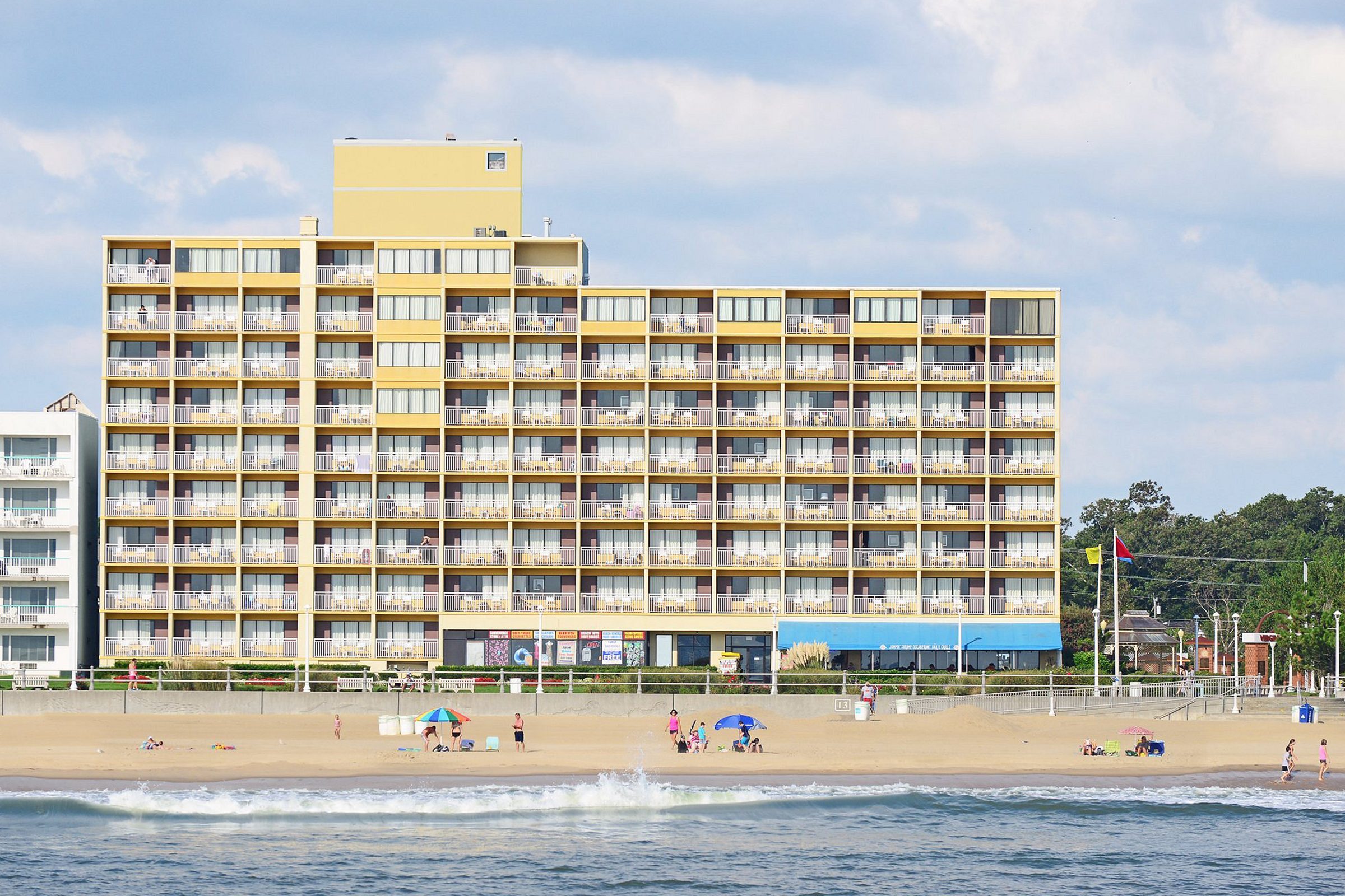 Top 15 Budget-Friendly Beach Getaways Across America