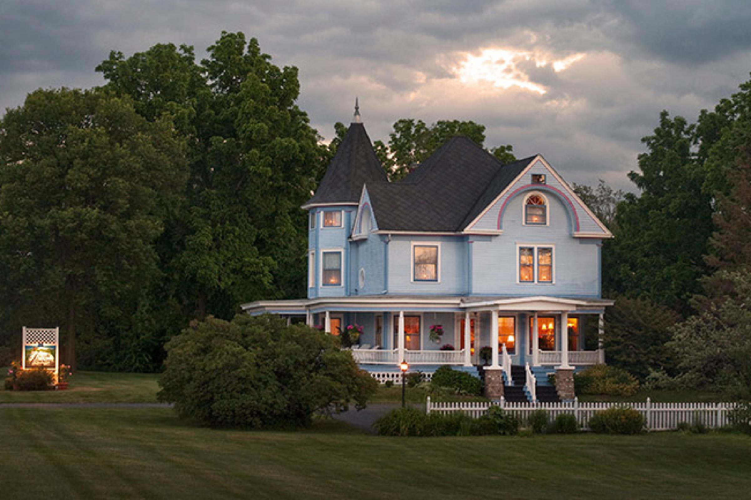 Discover the Most Charming Small‑Town Bed & Breakfasts Across the United States