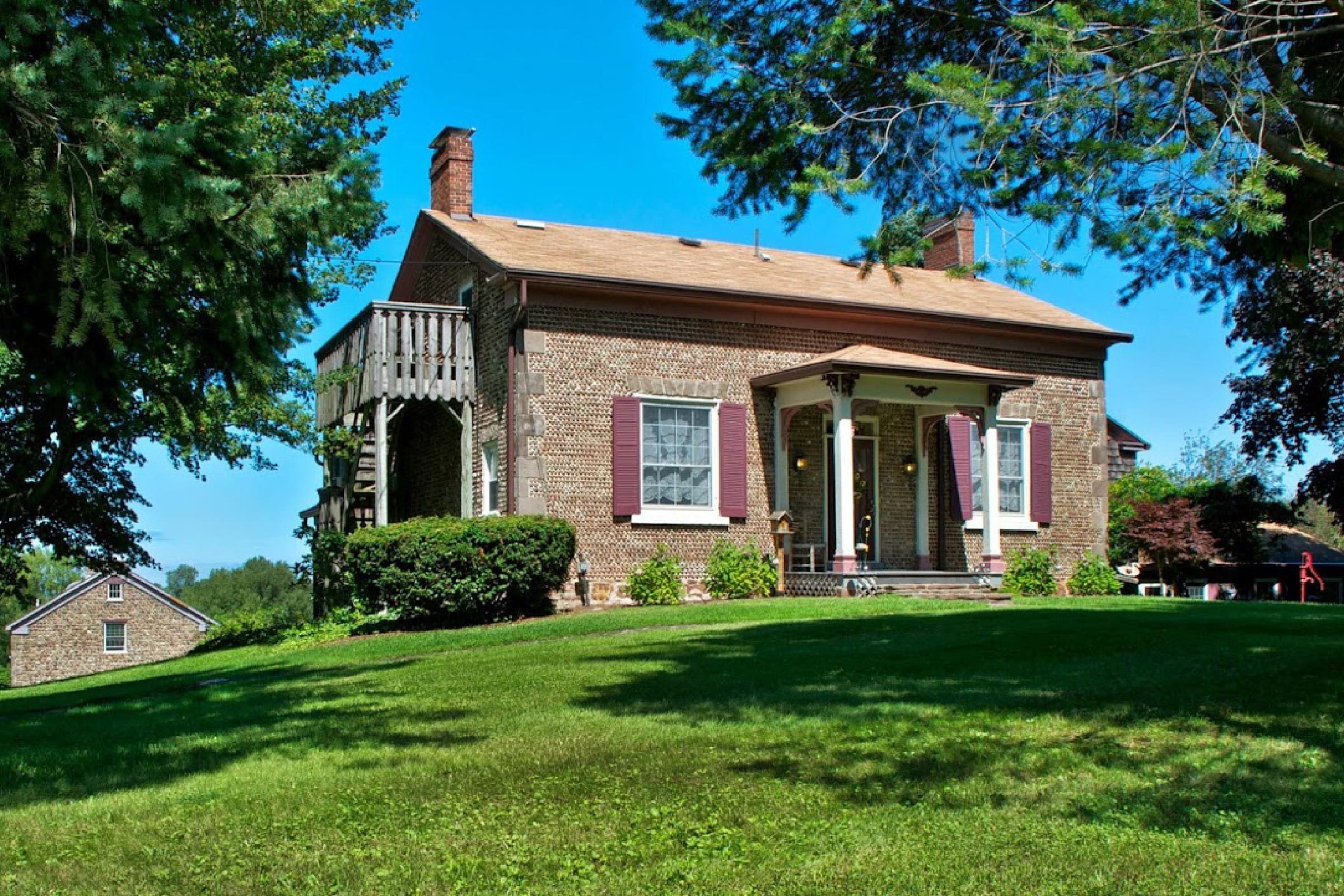 Discover the Most Charming Small‑Town Bed & Breakfasts Across the United States