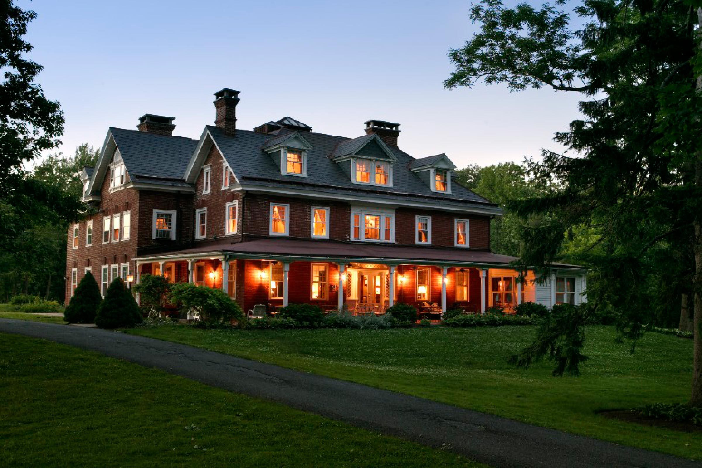 Discover the Most Charming Small‑Town Bed & Breakfasts Across the United States