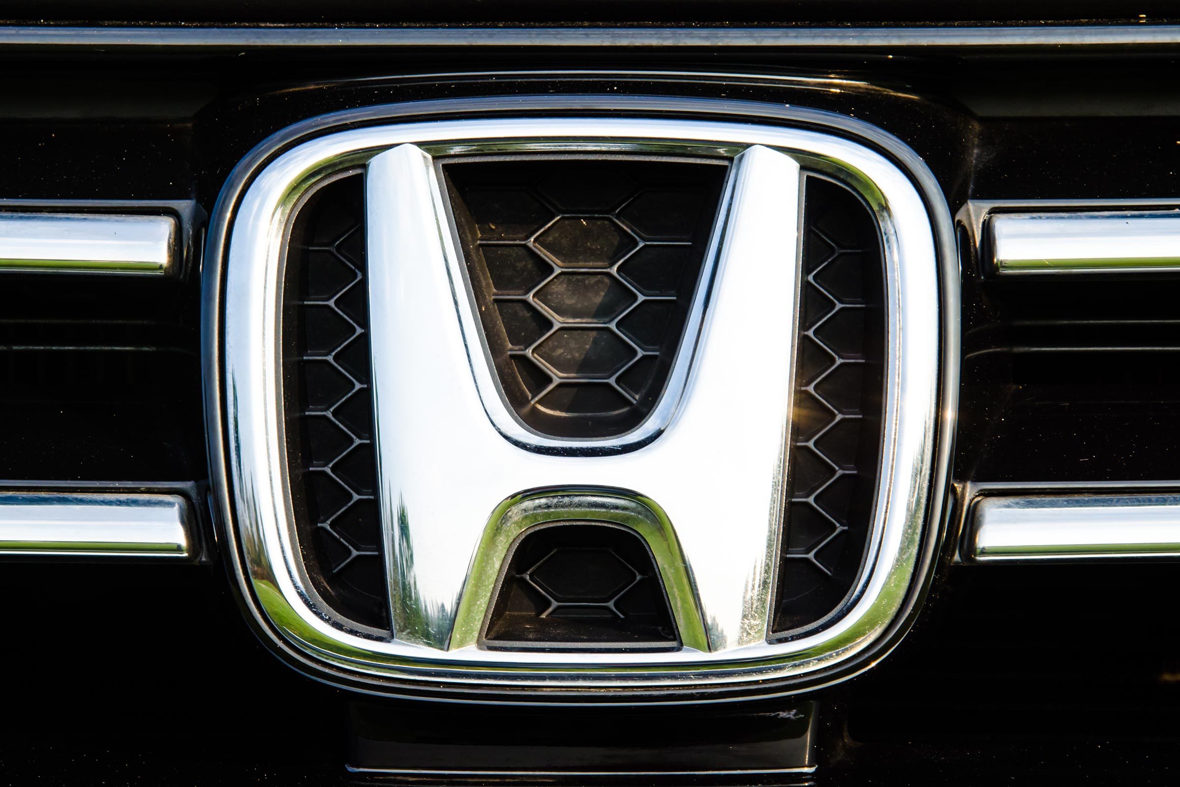 18 Insider Secrets Car Thieves Use—and How to Stop Them