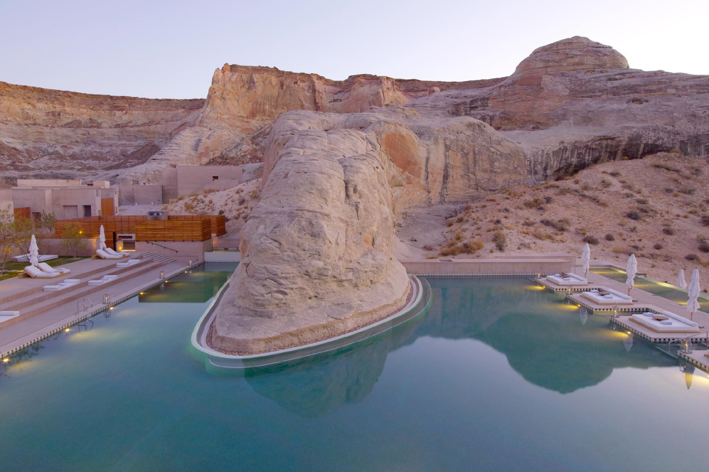 World s Most Luxurious Hotel Pools: A Glimpse of Opulence