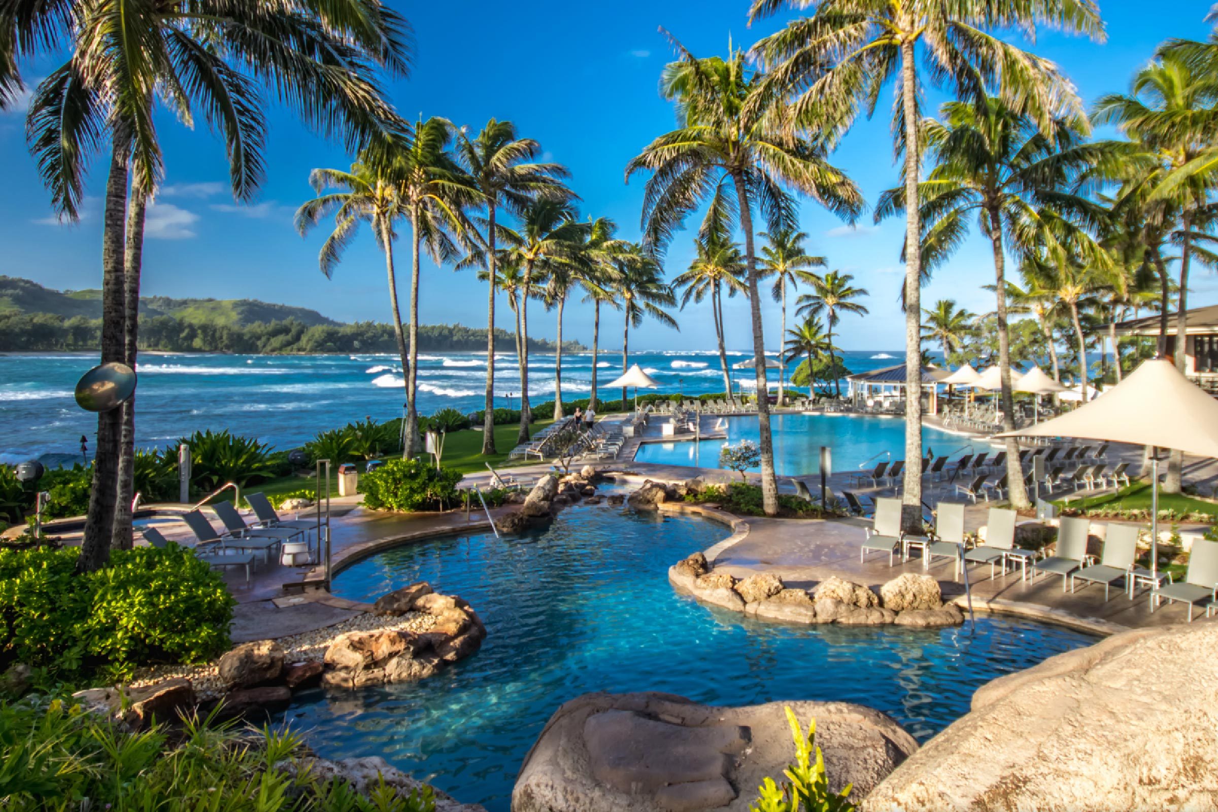 World s Most Luxurious Hotel Pools: A Glimpse of Opulence