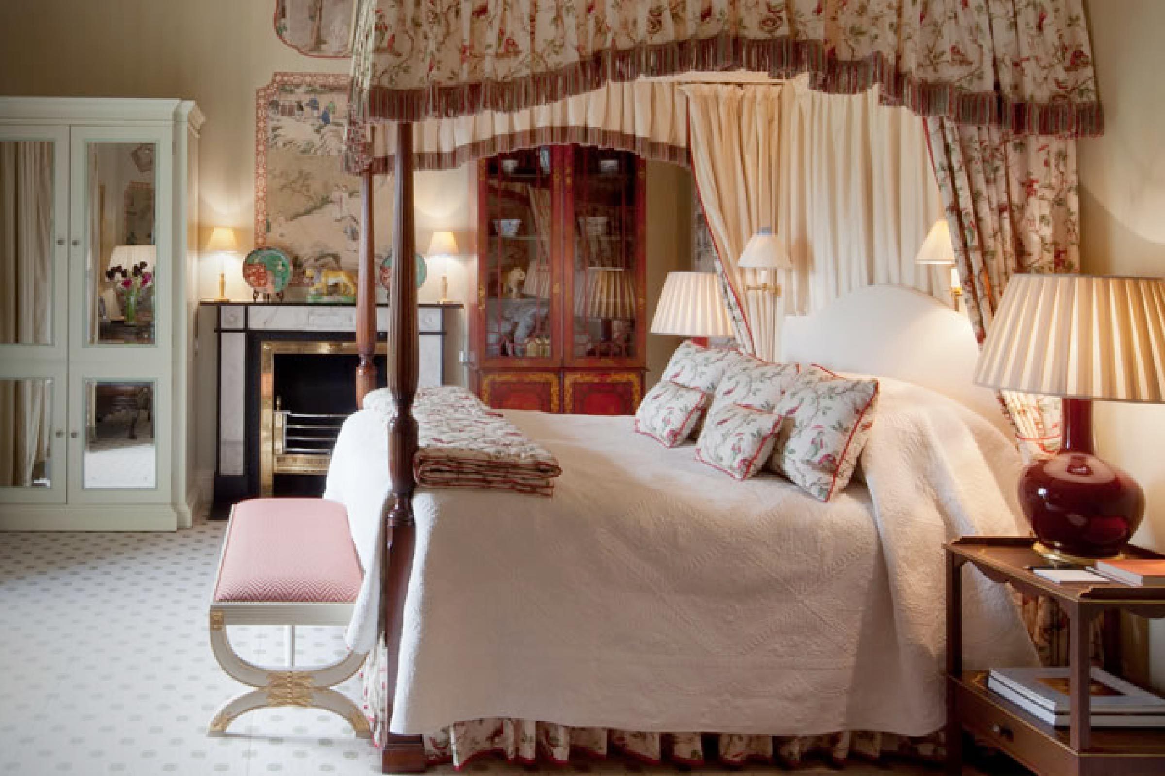 Discover Ireland’s Premier Hotel Suites: 9 Stunning Luxury Retreats