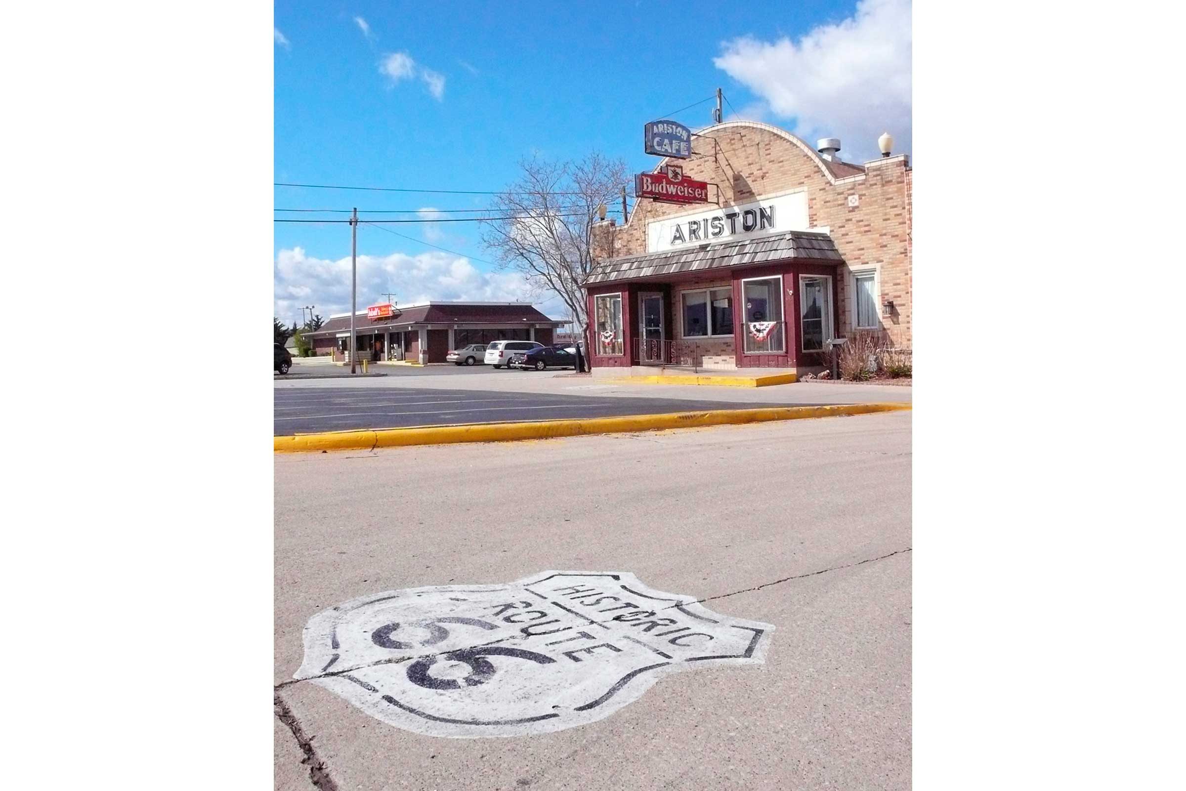 Top 10 Must‑Visit Stops for an Unforgettable Route 66 Road Trip