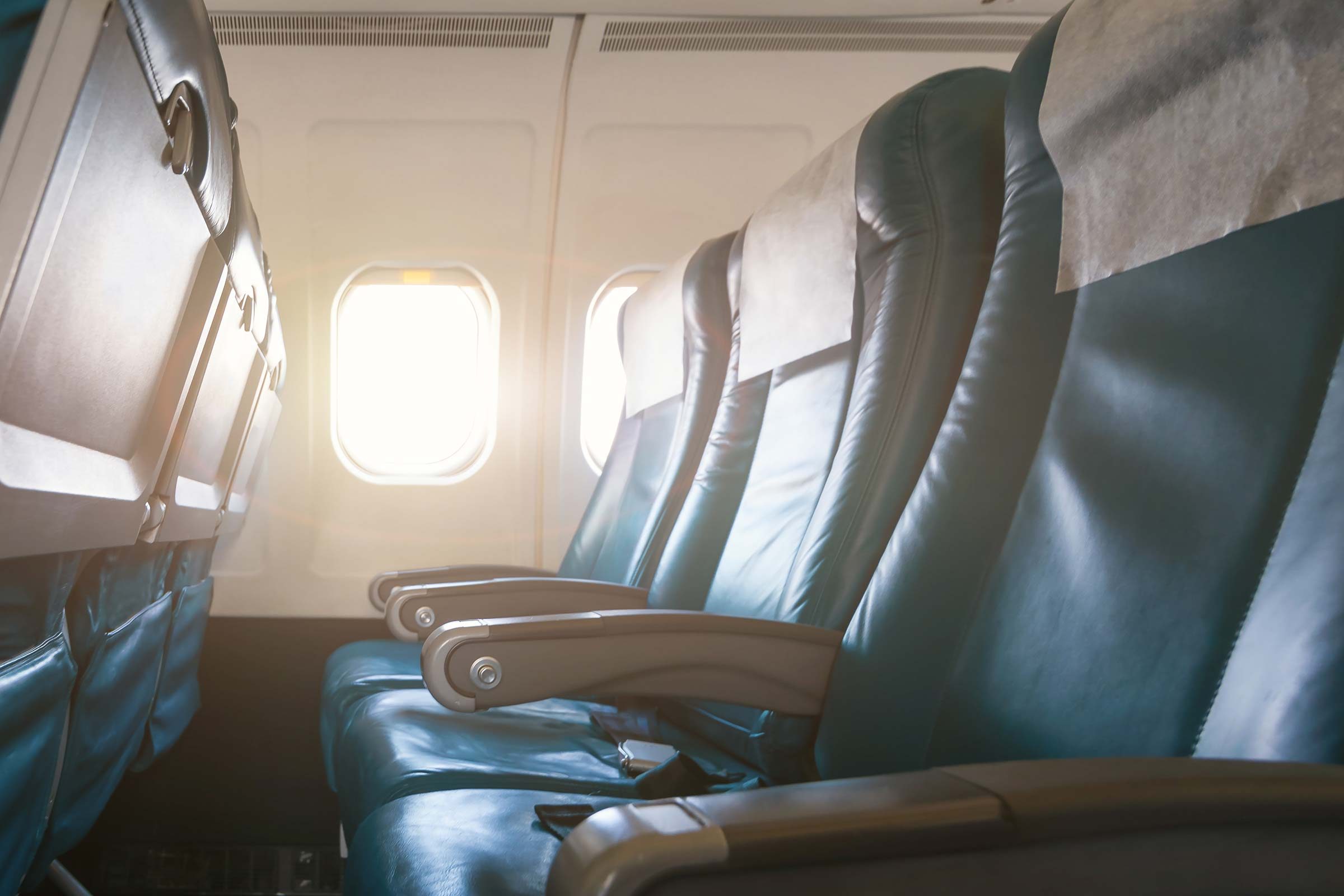 17 Expert Tips for a Healthier, Stress-Free Flight