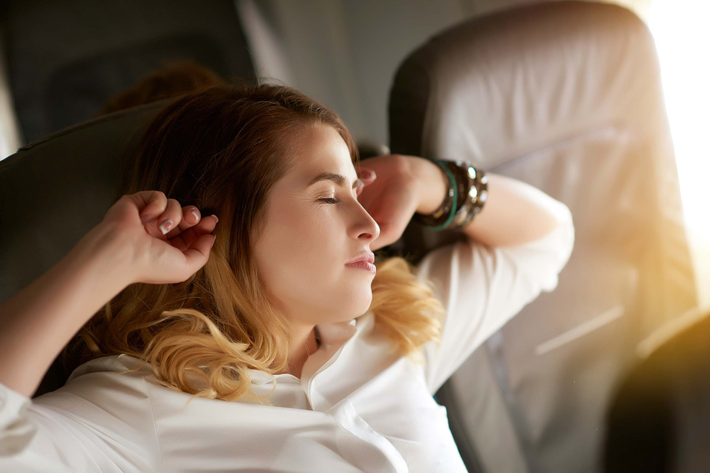 17 Expert Tips for a Healthier, Stress-Free Flight
