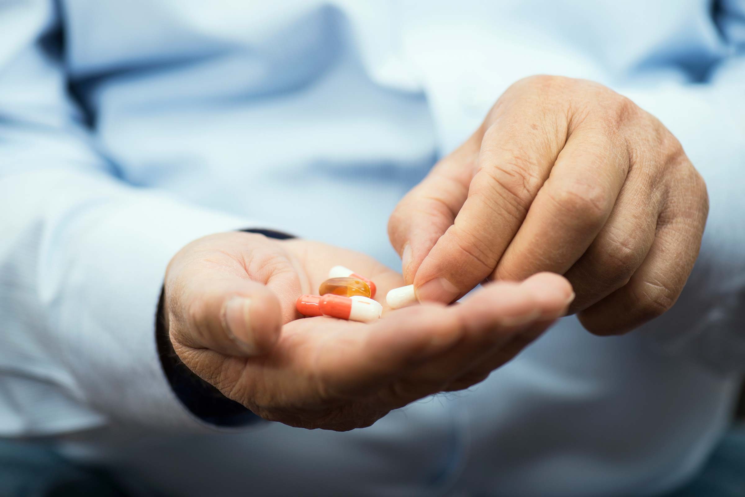 17 Expert Tips for a Healthier, Stress-Free Flight