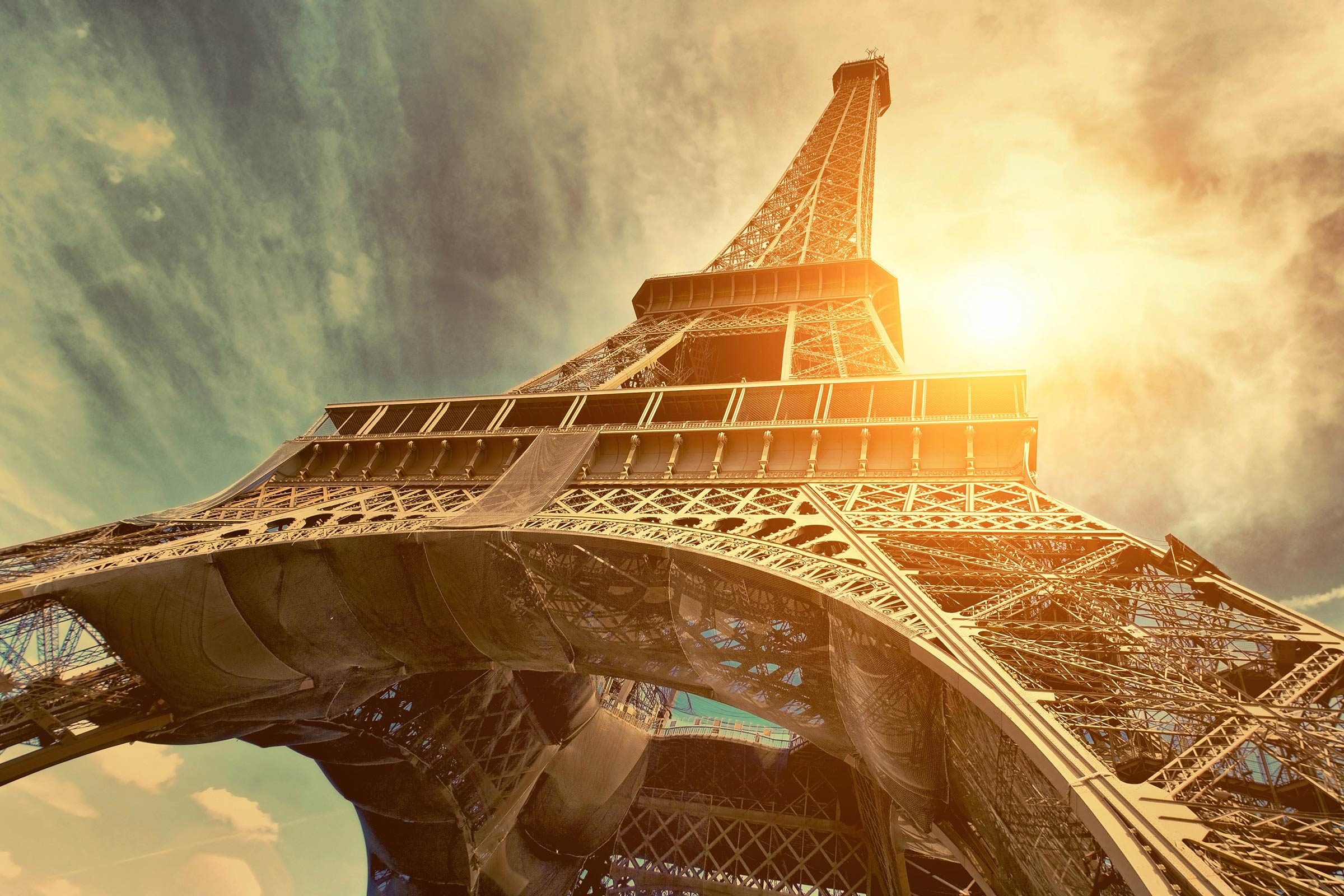 19 Incredible Eiffel Tower Secrets You Probably Didn t Know