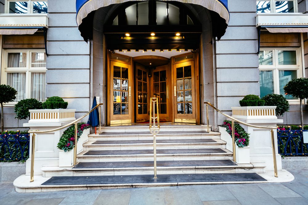 50 Proven Tips to Cut Costs on Your Summer Travel