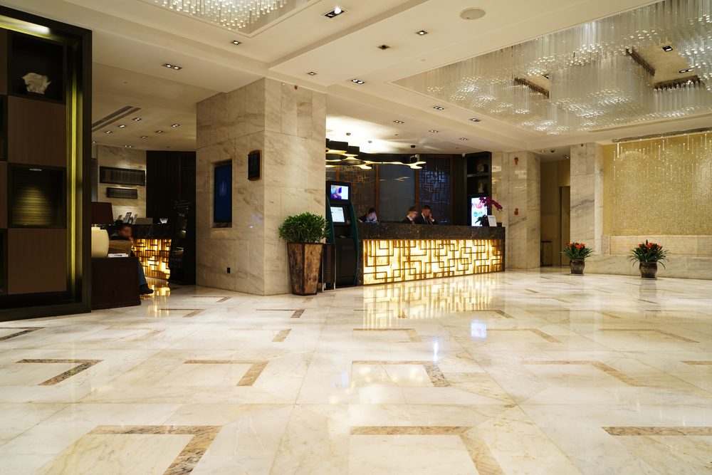 Stay Safe & Secure: 22 Expert Tips for a Peaceful Hotel Experience