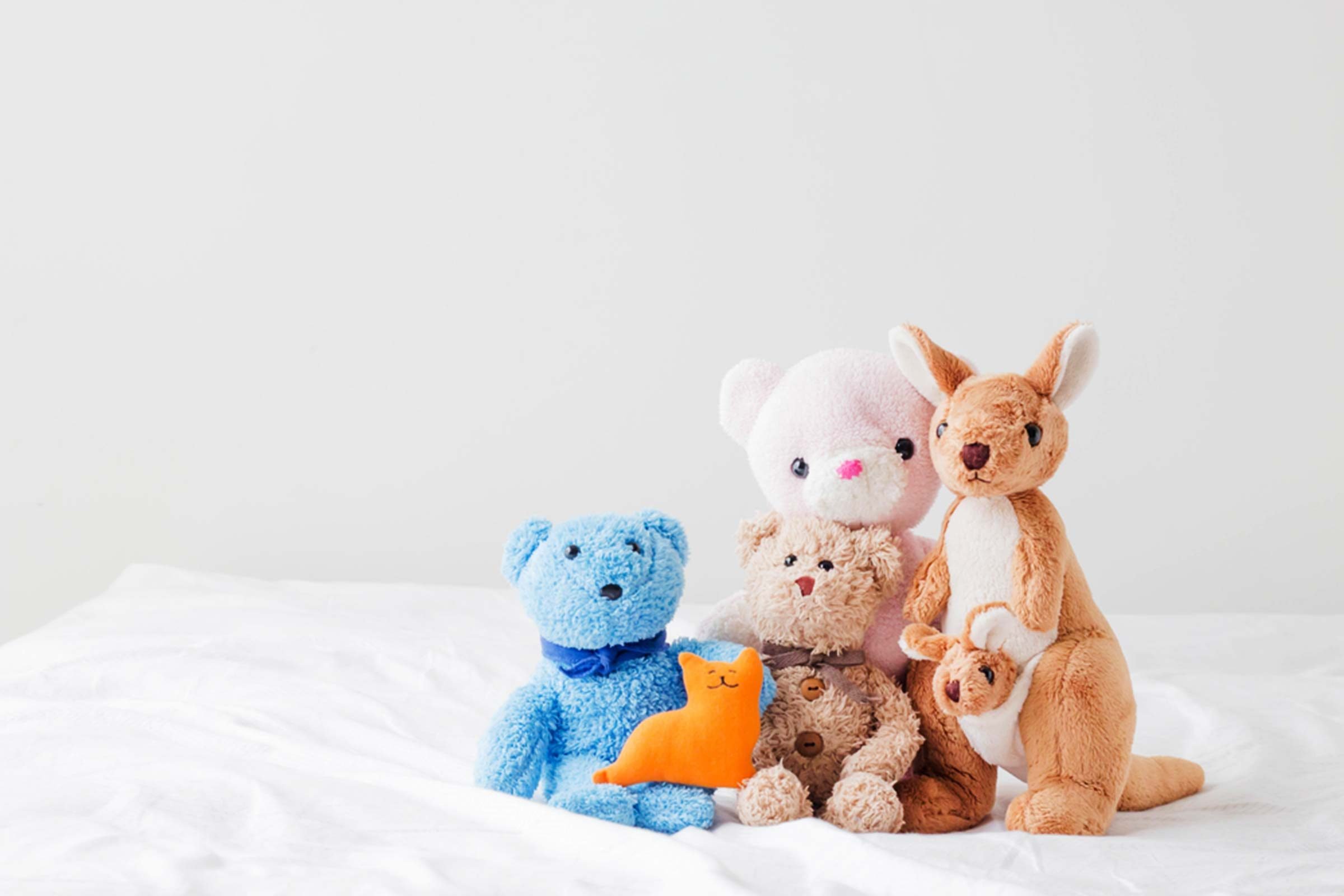 14 Expert Packing Hacks from Flight Attendants