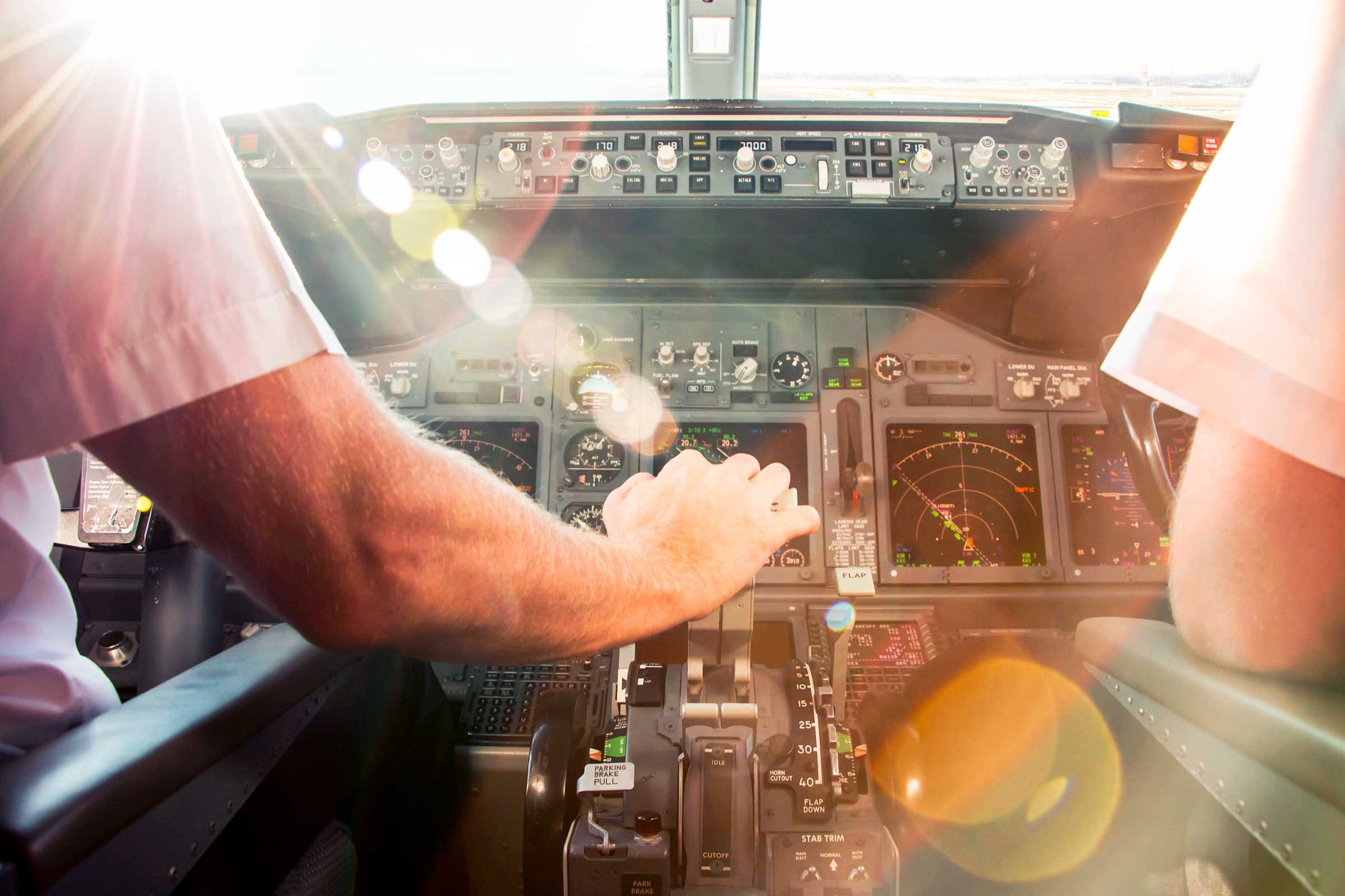 11 Free Perks You Can Enjoy on Any Flight