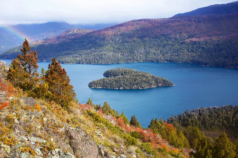 Explore 9 Stunning Heart-Shaped Islands & Lakes Worldwide